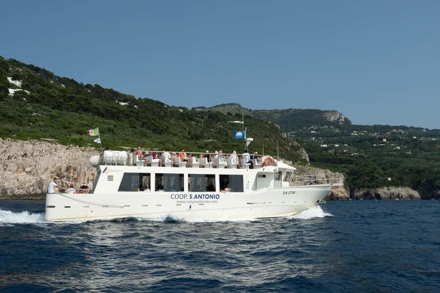 From Sorrento/Nerano: Capri Island Cruise with Guide Onboard - The Crossing: Fast, Guided, and Built for Getting Your Bearings