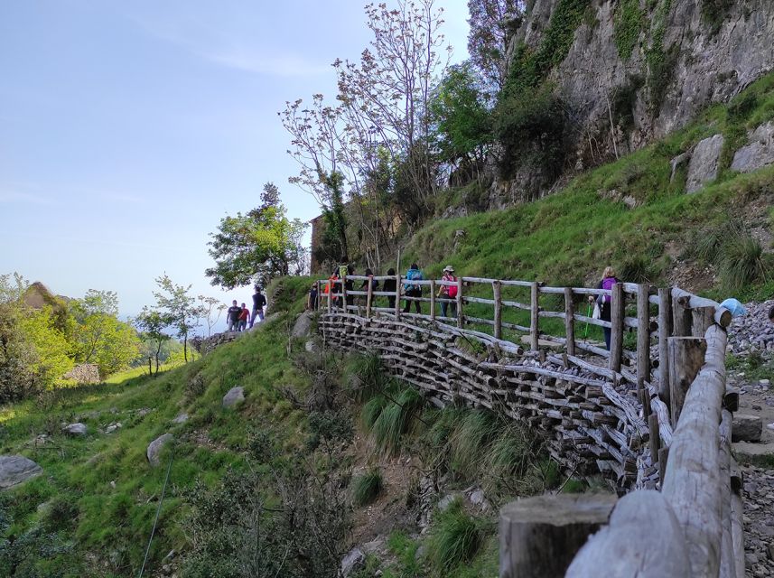 From Sorrento: Path of the Gods Hike with Tasting Stop - The shepherd’s refuge tasting stop, and why it changes the mood