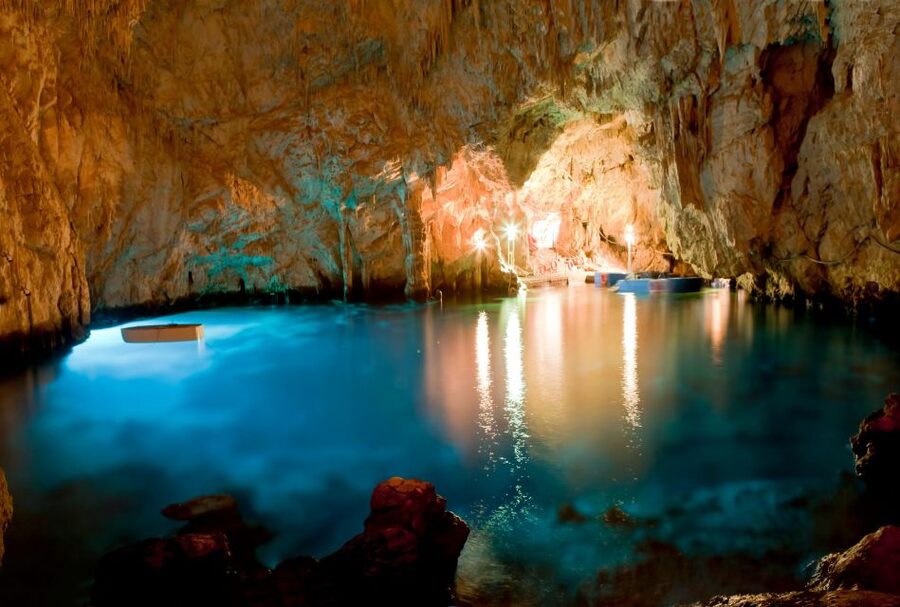 From Sorrento: Private Amalfi Coast Tour with Emerald Cave - Timing and pacing: how to survive 8 hours without getting cranky