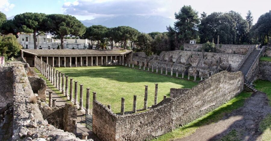 From Sorrento: Skip-the-Line Pompeii Tour and Vineyard Lunch - Inside the Ruins, How the Guide Turns Roman Life Into Something You Can Picture