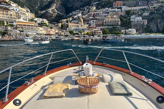 Full-day Exclusive Private boat tour on the Amalfi coast - Nerano Bay style lunch breaks, plus what you should plan to pay