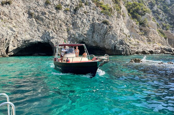 Full day in Positano with Gozzo - Meeting in Positano and Getting Set for a Gozzo Day