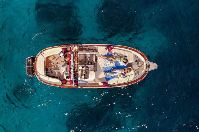 Full day in Positano with Gozzo - Blue Grotto Strategy: The €18 Ticket and the Boat Change