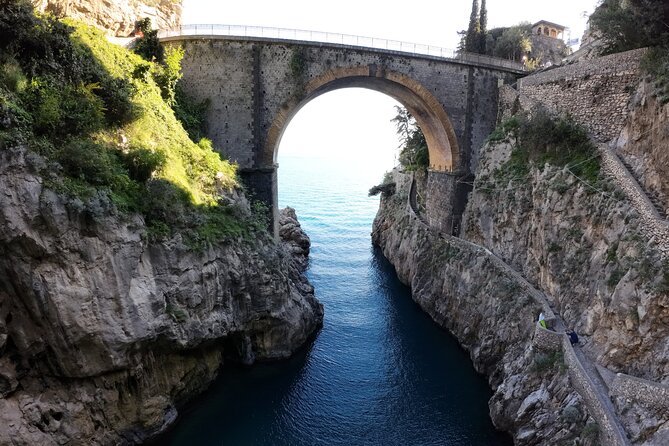 Full Day Private Boat Tour Along the Amalfi Coast - What the Boat Provides, and What You Should Bring