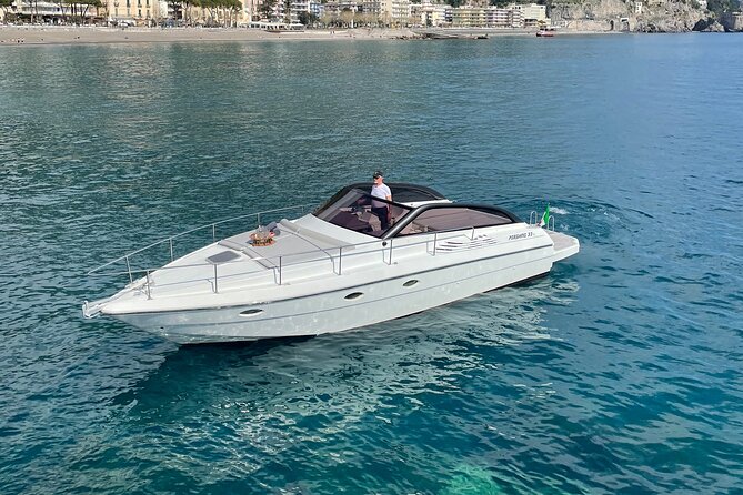 Full Day Private Boat Tour of the Amalfi Coast - Time on the Water: Starting at 10:00 and How the Day Moves