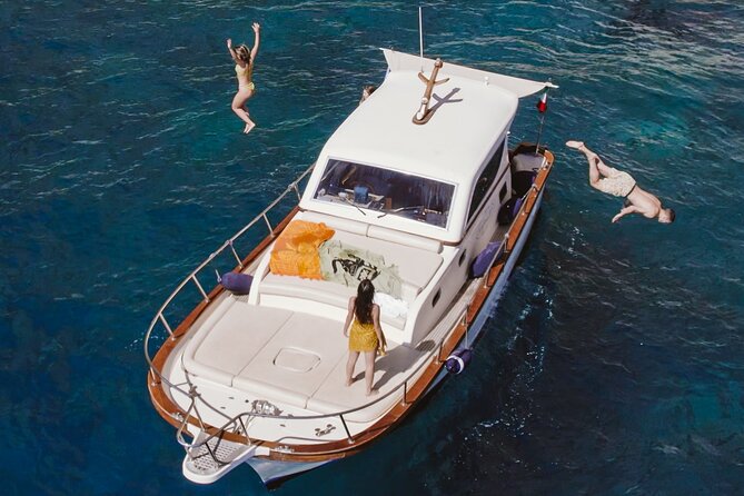 Full-Day Private Guided Boat Tour in Capri - Blue Grotto: deciding on the optional 14 euro per person ticket