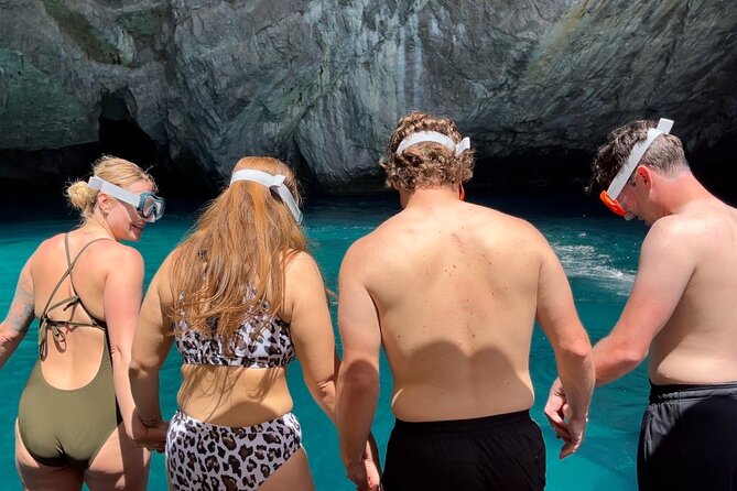 Full-Day Private Guided Boat Tour in Capri - Damiano Renditiso, flexibility, and the touch that makes the day smoother