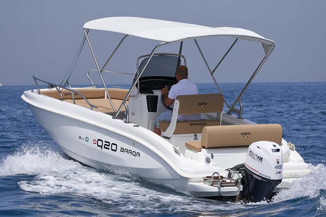 Full Day Private Tour from Sorrento to Capri by speedboat - Bagni Regina Giovanna: the Sorrento coast stop that sets the mood