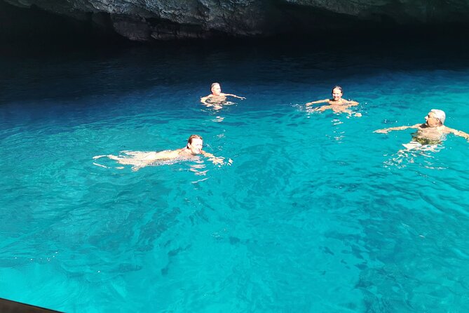 Full-Day Shared Boat Tour to Amalfi and Positano from Sorrento - Amalfi: how to make the most of one hour on foot
