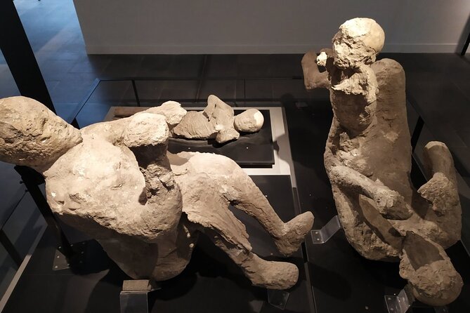 Guided tour of Pompeii with a writer - Why this Pompeii guide changes the whole visit