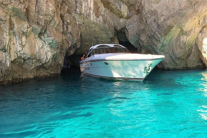 Half day around Capri by Itama 38 speedboat - Why the Itama 38 half-day format works so well in Capri