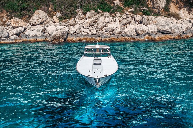 Half day around Capri by Itama 38 speedboat - Bagni di Tiberio and the Roman connection, seen from the water