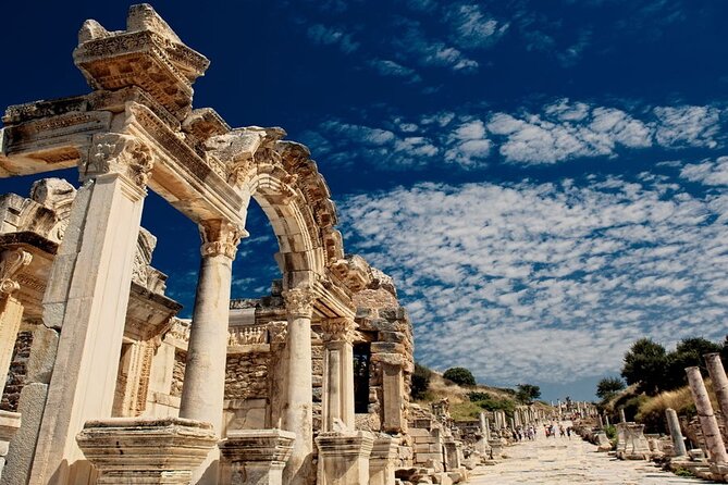 Half-Day Group Tour in Pompeii with Pick Up - Pompeii highlights you’ll understand faster with an expert guide