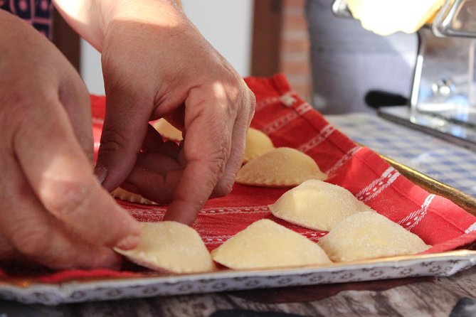 Handmade pasta workshop by Cilento Experience - The garden terrace meal, butter and sage plus tomato sauce