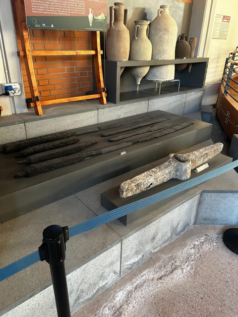 Herculaneum - Small Group Tour (admission included) - Why Herculaneum feels more intimate than Pompeii