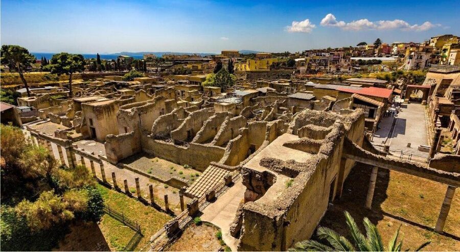 Herculaneum with an Archaelogical Guide & Ticket - Key takeaways before you go