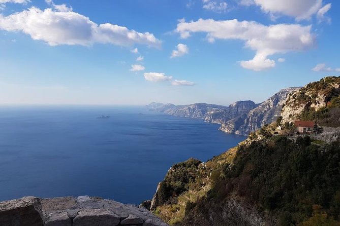 Hiking the Path of the Gods with Enzo: Amalfi Coast Adventure - Stop 2: Sentiero Degli Dei, Amalfi and Capri views in real time