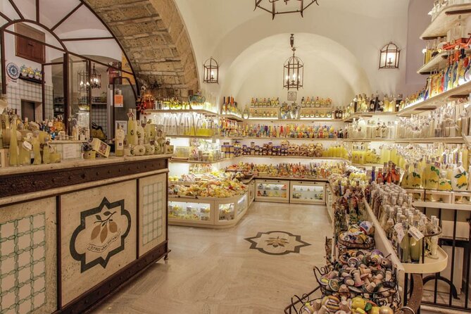 Learn how to make Amalfi limoncello - Entering Antichi Sapori d’Amalfi, Amalfi’s limoncello-making workshop