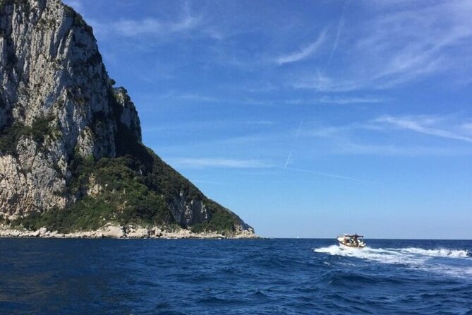 Luxury Capri Dining Experience & Aperitif with Yacht Transfer - The Tornado 38 yacht ride from Sorrento, plus an aperitif start