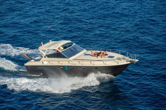 Luxury group tour in Amalfi - Why a luxury boat day from Amalfi makes sense