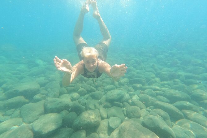 Maiori: Kayaking & Snorkeling tour along the Amalfi Coast - What the guides and small group size get right