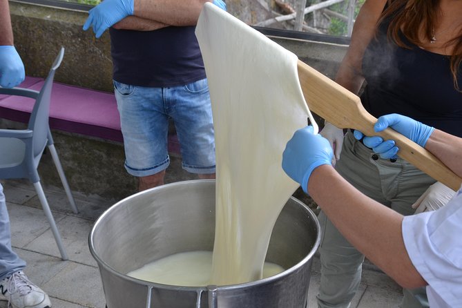 Mozzarella Class or Pizza Class - Price and Value: Is $303.32 Per Person Worth It?