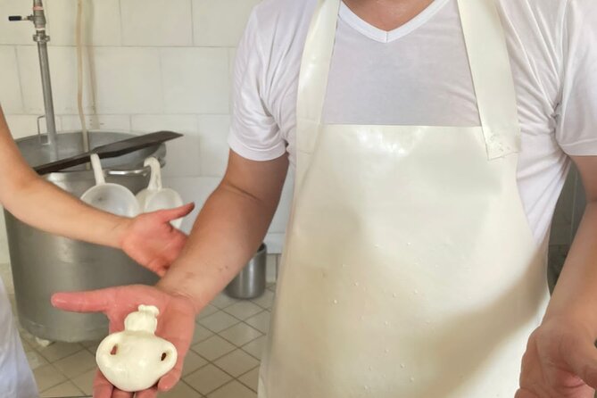 Mozzarella Experience with Tasting in Vico Equense - Caseificio Starace and the Vico Equense setting