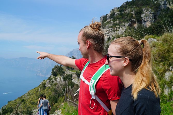 On the Path of the Gods: private trekking and shepherd snack - The private guide advantage: staying found, staying calm