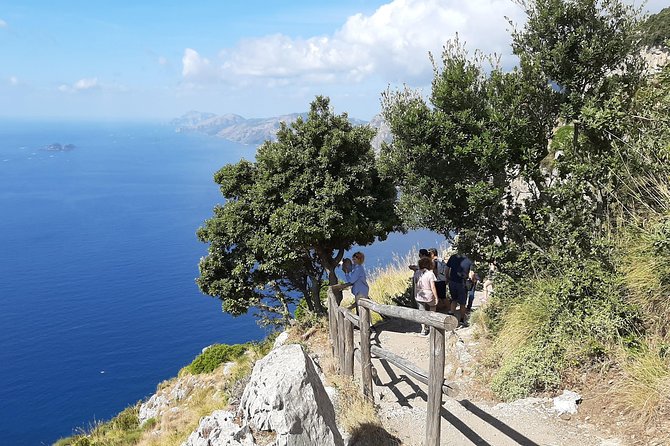 Path of the Gods - Stop 2 in Praiano: white rooftops framed from above