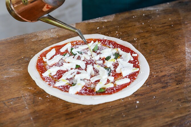 Pizza making classes and tastings - Why the family-villa setting matters more than you think