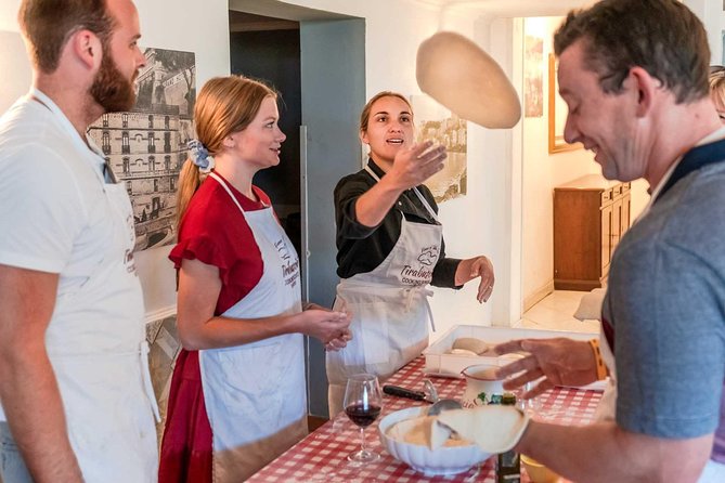 Pizza School Experience from Sorrento - Pizza School in Sorrento: Making dough you can bring home