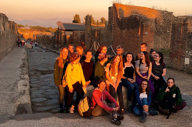 Pompei Guided Tour at Sunset - Crowds, heat, and why sunset beats the midday grind