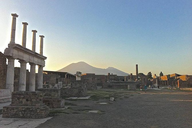 Pompei Guided Tour at Sunset - Meeting at Hotel Vittoria, Piazza Esedra, and getting in smoothly