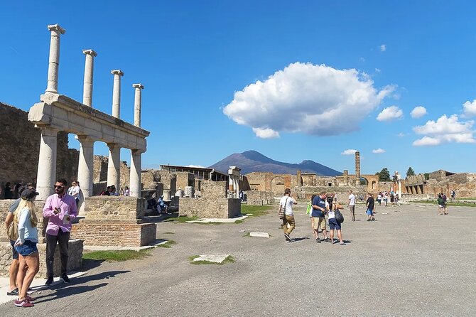Pompei three hours with an expert guide - Two theaters and the Amphitheater, where crowds and culture come into focus