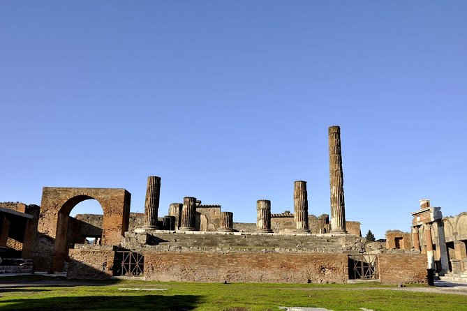 Pompeii: 2 Hour Private Tour with an Archeologist Guide - Key points worth planning around