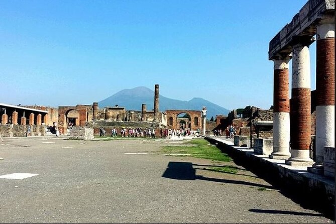 Pompeii 2h Small-Group Tour with Expert Archaeologist - Pompeii in two hours, what you’re really paying for