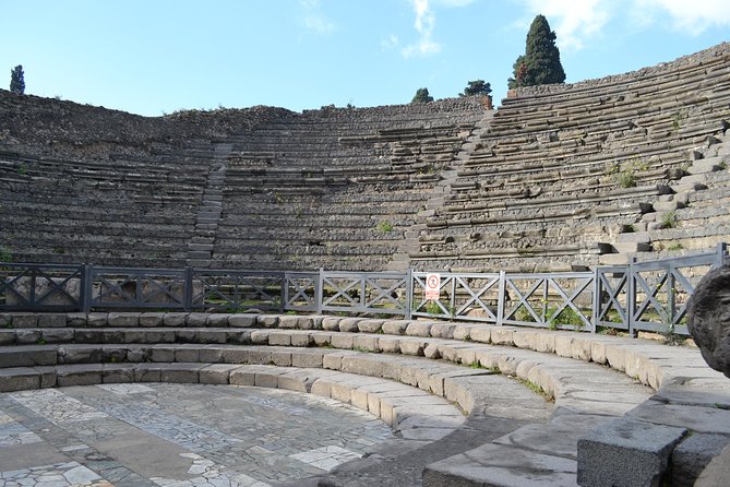 Pompeii 3 Hours Walking Tour Led by an Archaeologist - Stabian Baths and the real meaning of Roman leisure