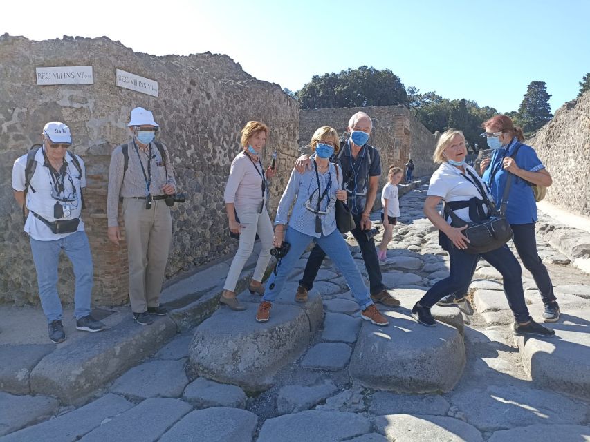 Pompeii: 3D Walking Tour with Entry Ticket - After the Tour: Staying in Pompeii Independently