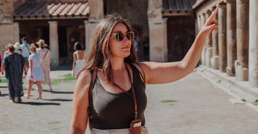 Pompeii 3hours Villa of Mysteries tour with an Archaeologist - Pompeii before the Villa of the Mysteries: your guided route