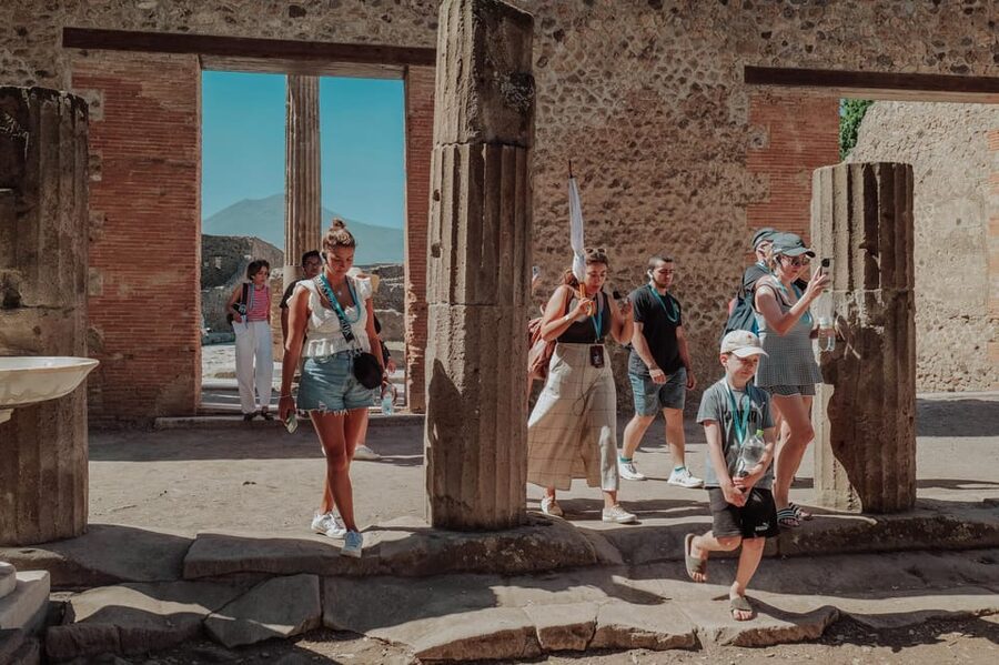 Pompeii 3hours Villa of Mysteries tour with an Archaeologist - Should you book the Pompeii 3-hour Villa of the Mysteries tour?