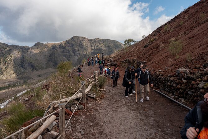 Pompeii and Vesuvius Small Group Tour from Sorrento with Pizza - Pompeii with an authorized guide: more than ruins