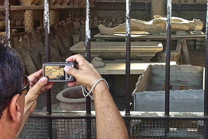 Pompeii and Villa of the Mysteries Private Tour - Villa dei Misteri: the paintings that give the site its name