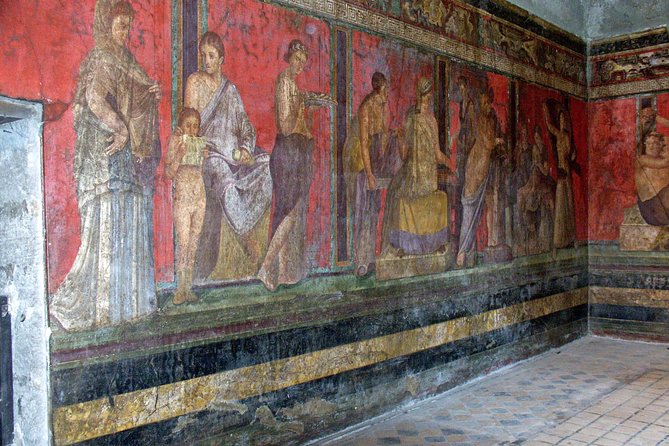 Pompeii and Villa of the Mysteries Private Tour - Should you book this Pompeii and Villa of the Mysteries private tour?