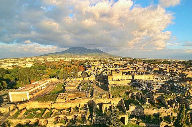Pompeii Archaeological Area Entrance Ticket - Piazza Anfiteatro Loop: Amphitheater Views and Religious Corners