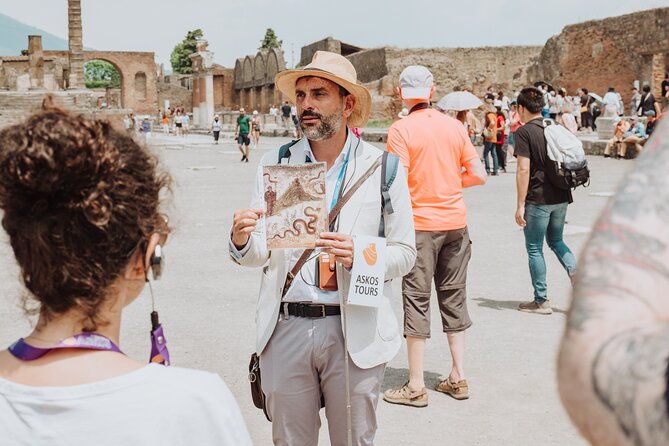 Pompeii Archaeological Small-Group tour for 15 people - Where this Pompeii tour starts, and why it matters