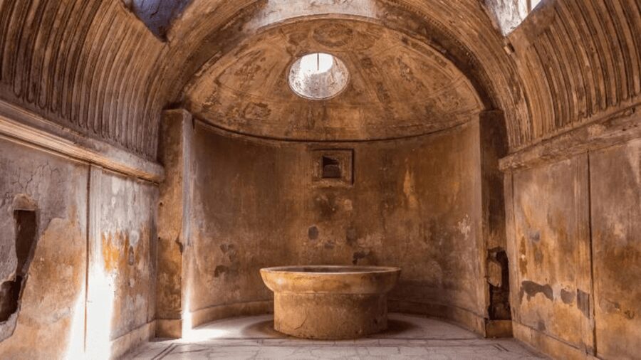 Pompeii Audioguide - TravelMate app for your smartphone - The only logistics you truly need: downloading and activation