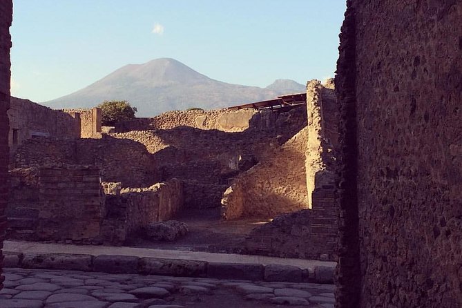 Pompeii Exclusive 2h Private Tour with your Archaeologist - Where you meet at Porta Marina Superiore, then start at Porta Marina Inferiore