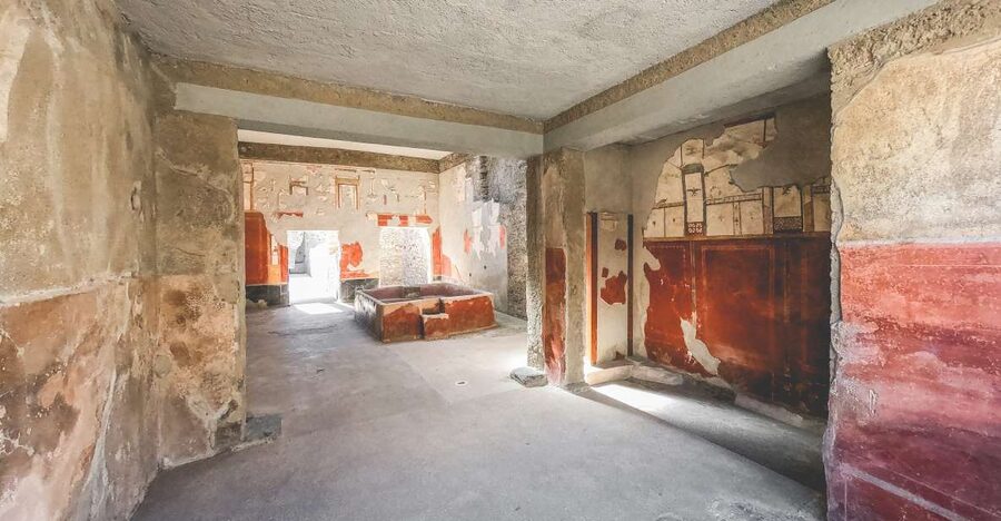Pompeii: Guided Day Trip to Ruins and 2 Wineries Visits - The Pompeii guided walk: what 2 hours can do well