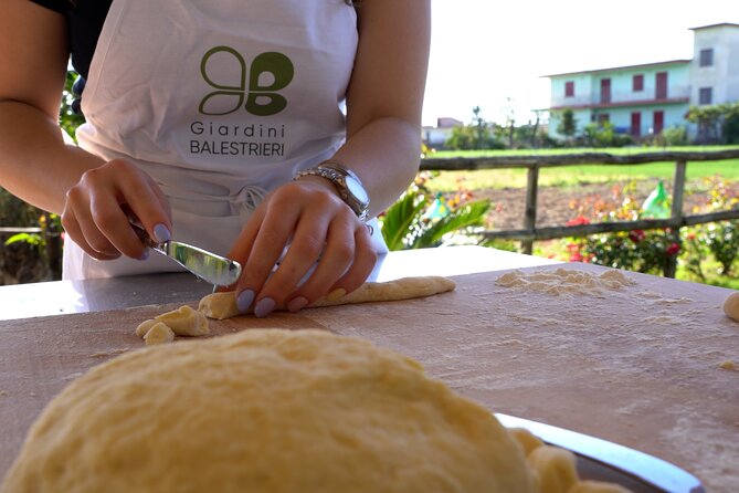 Pompeii: guided tour of the ruins and cooking class fresh pasta - Entering Pompeii’s ruins with direction, not guesswork