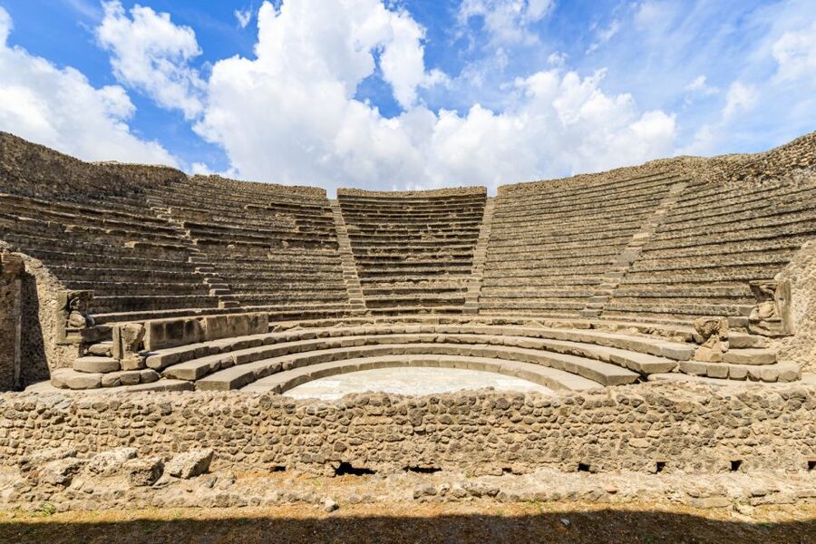 Pompeii Guided Tour with Archeologist - Frescoes, mosaics, and wall art you can actually make sense of